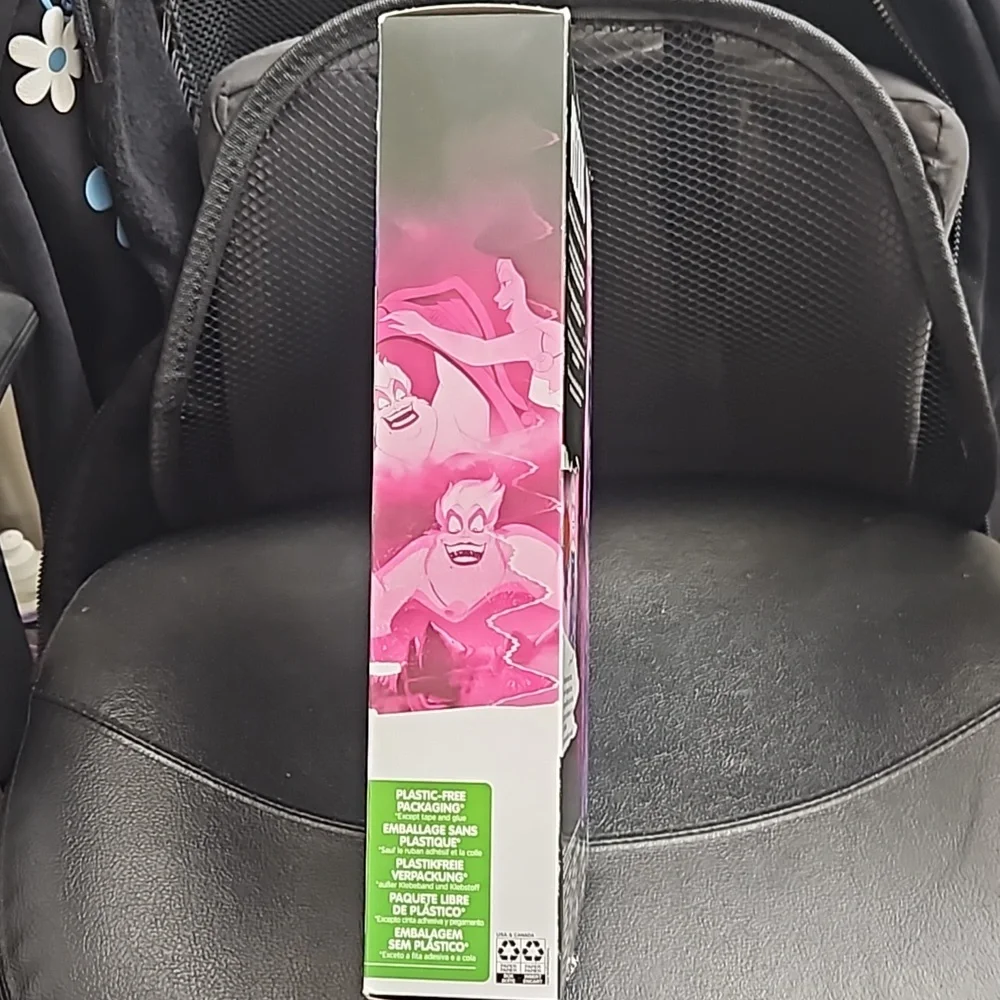 Disney Villains: Ursula Doll - Picture 3 of 6